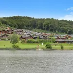 Wellness-chalet Am Badesee Fuer Bis Zu 10 Personen Villa