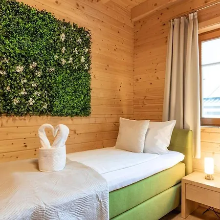 Vila Wellness-chalet Am Badesee Fuer Bis Zu 10 Personen Rieden (Mayen-Koblenz)