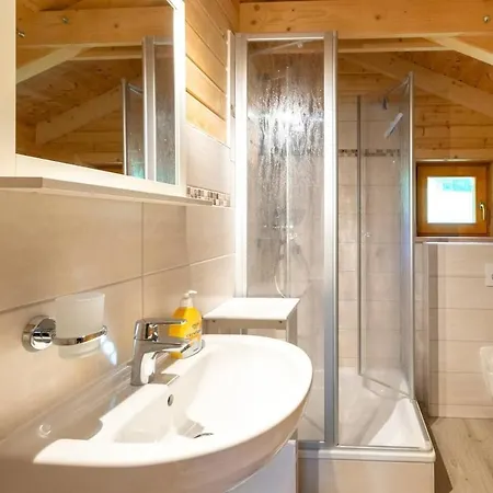 Vila Wellness-chalet Am Badesee Fuer Bis Zu 10 Personen Rieden (Mayen-Koblenz)