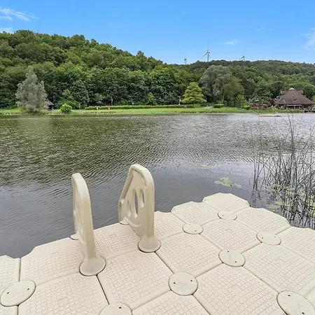 Wellness-chalet Am Badesee Fuer Bis Zu 10 Personen Villa