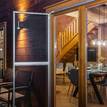 Villa Wellness-chalet Am Badesee Fuer Bis Zu 10 Personen *