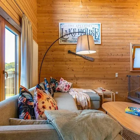 Villa Wellness-chalet Am Badesee Fuer Bis Zu 10 Personen