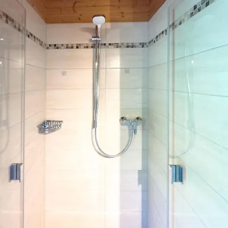Vila Wellness-chalet Am Badesee Fuer Bis Zu 10 Personen *