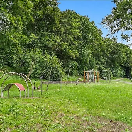 Villa Wellness-chalet Am Badesee Fuer Bis Zu 10 Personen *