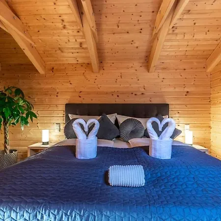 Wellness-chalet Am Badesee Fuer Bis Zu 10 Personen Vila *