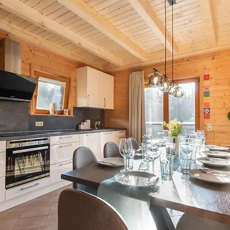 Villa Wellness-chalet Am Badesee Fuer Bis Zu 10 Personen *