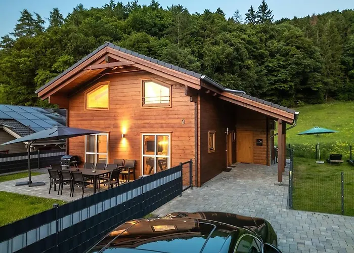 Wellness-chalet Am Badesee Fuer Bis Zu 10 Personen ヴィラ *