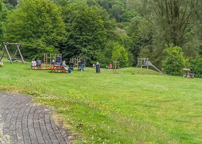 Wellness-chalet Am Badesee Für Bis Zu 10 Personen Rieden (Mayen-Koblenz)