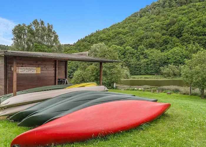 Wellness-chalet Am Badesee Für Bis Zu 10 Personen