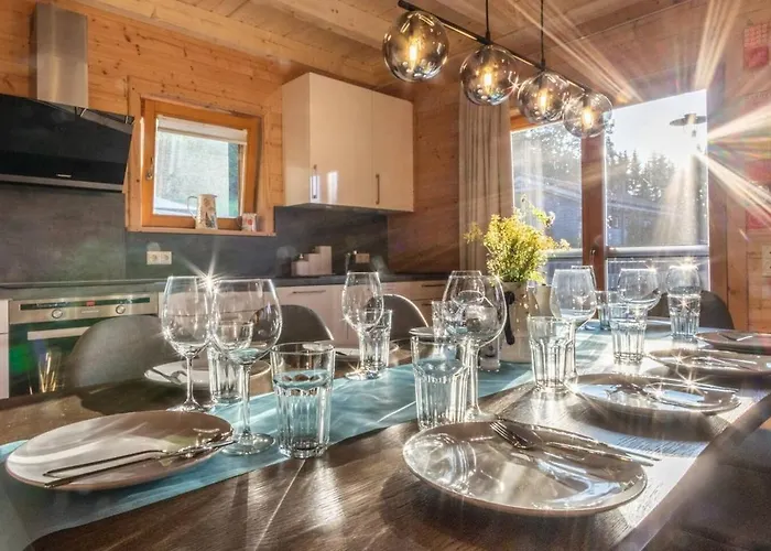 Wellness-chalet Am Badesee Fuer Bis Zu 10 Personen ヴィラ *