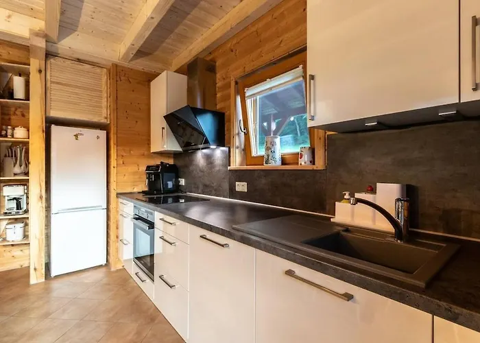 Wellness-chalet Am Badesee Für Bis Zu 10 Personen Rieden (Mayen-Koblenz)